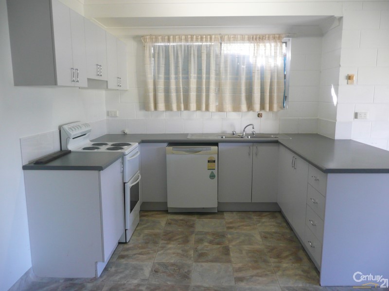 16 Margaret-Ellen Drive, Kelso QLD 4815