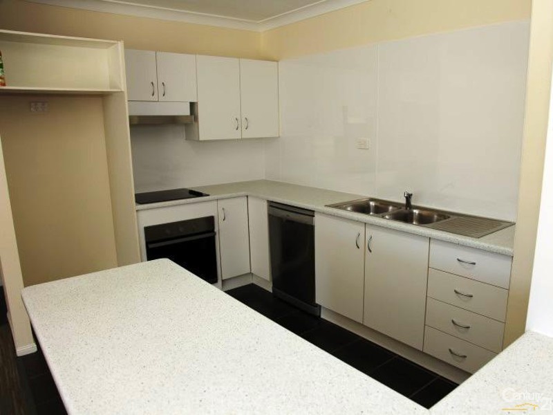8/58 Ninth Avenue, Railway Estate QLD 4810