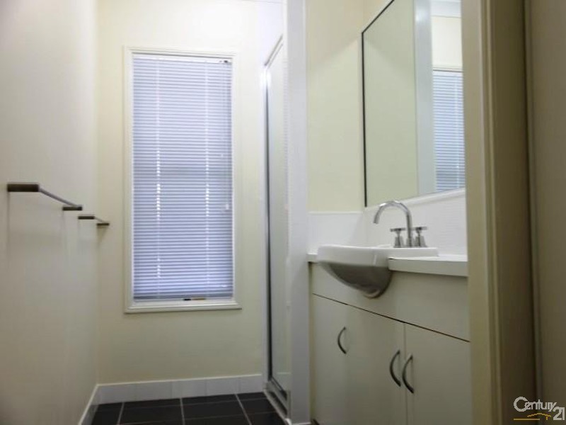 8/58 Ninth Avenue, Railway Estate QLD 4810