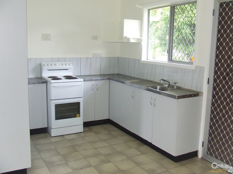 1 Arkana Court, Rasmussen QLD 4815