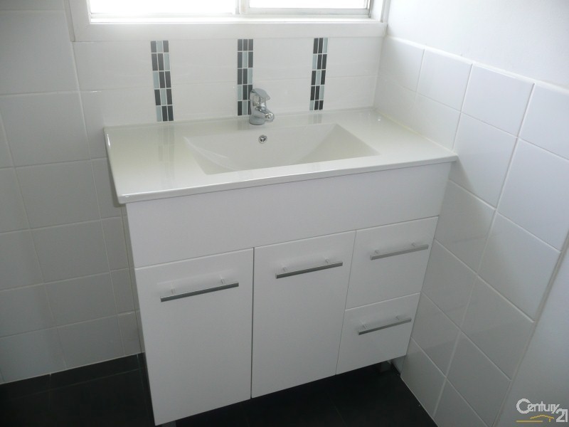 1 Arkana Court, Rasmussen QLD 4815