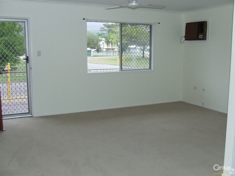 1 Arkana Court, Rasmussen QLD 4815