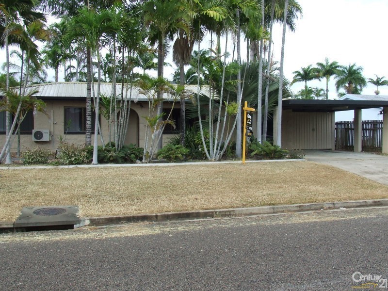 141 Miles Avenue, Kelso QLD 4815