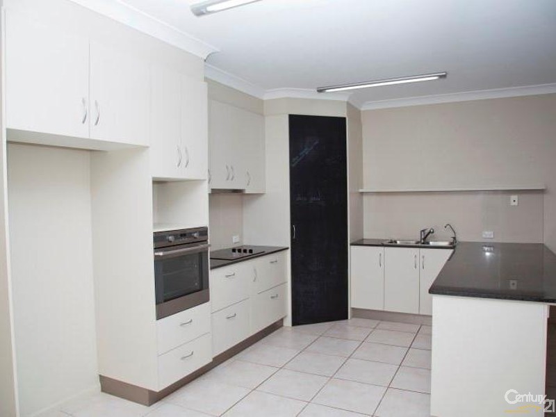 17 Yamacutta Court, Burdell QLD 4818