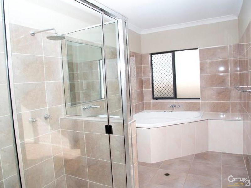 17 Yamacutta Court, Burdell QLD 4818