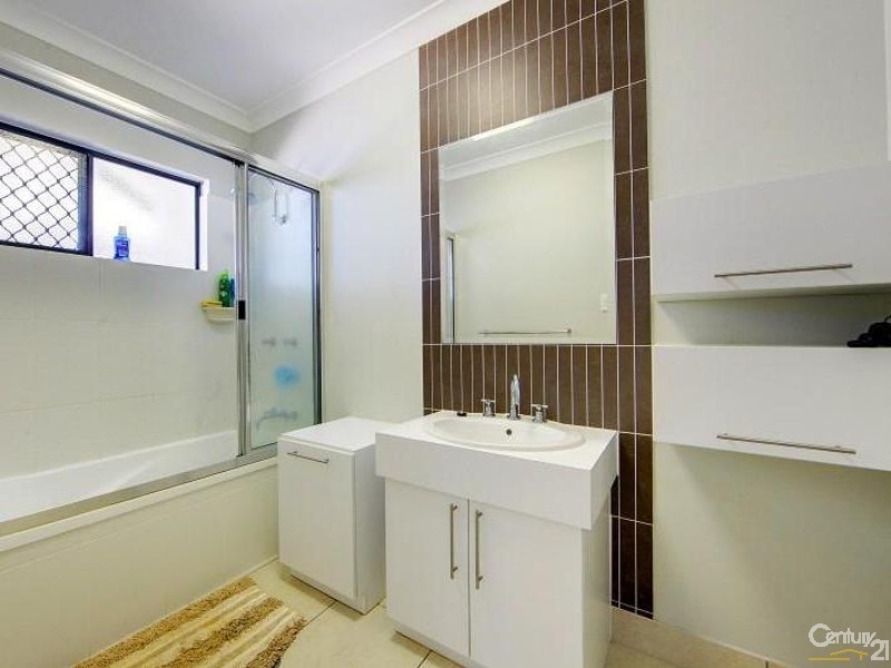 23 Kinnardy Street, Burdell QLD 4818