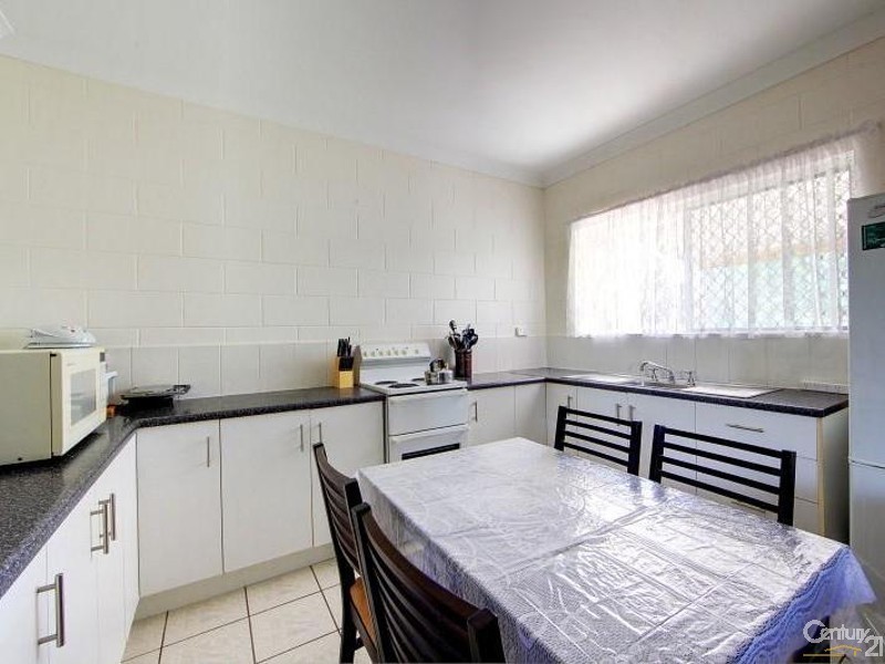 411 Charles Street, Kirwan QLD 4817
