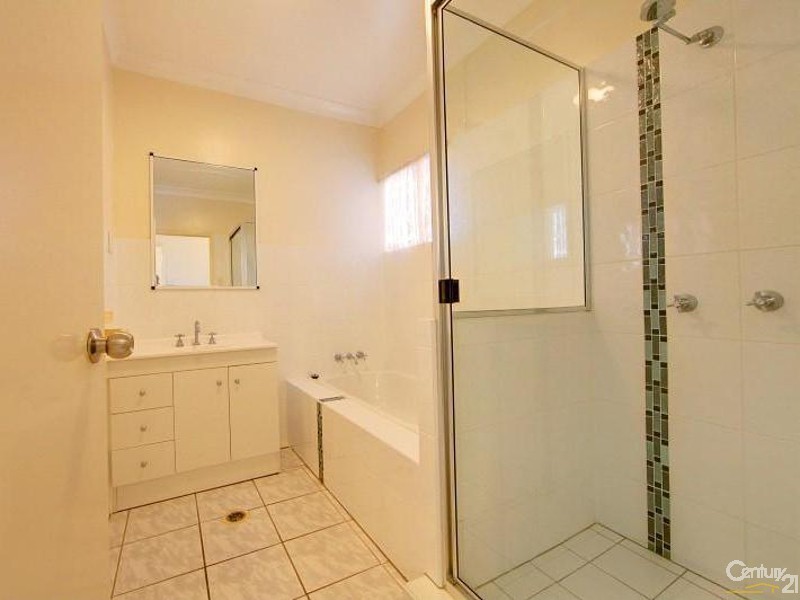 411 Charles Street, Kirwan QLD 4817