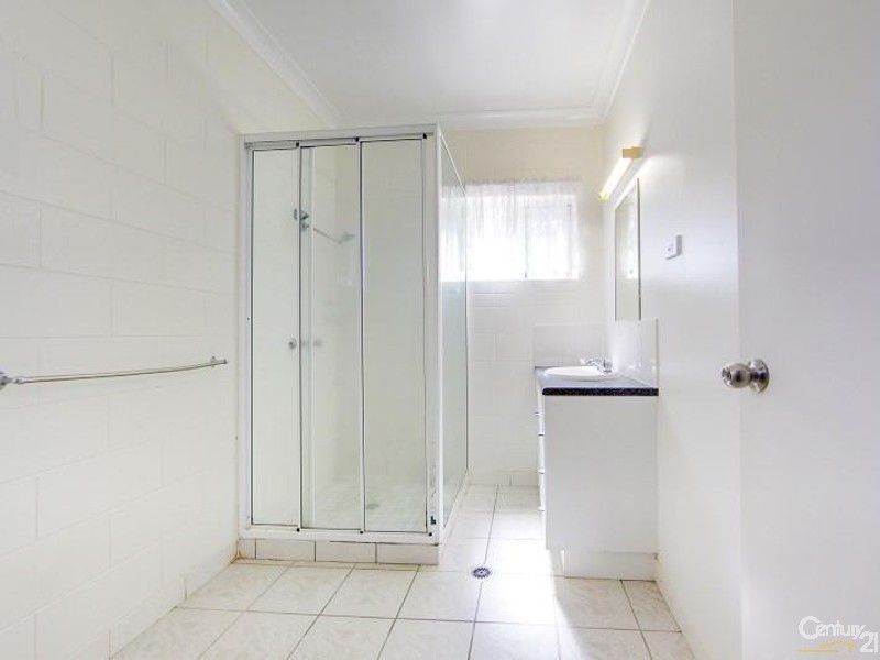 411 Charles Street, Kirwan QLD 4817