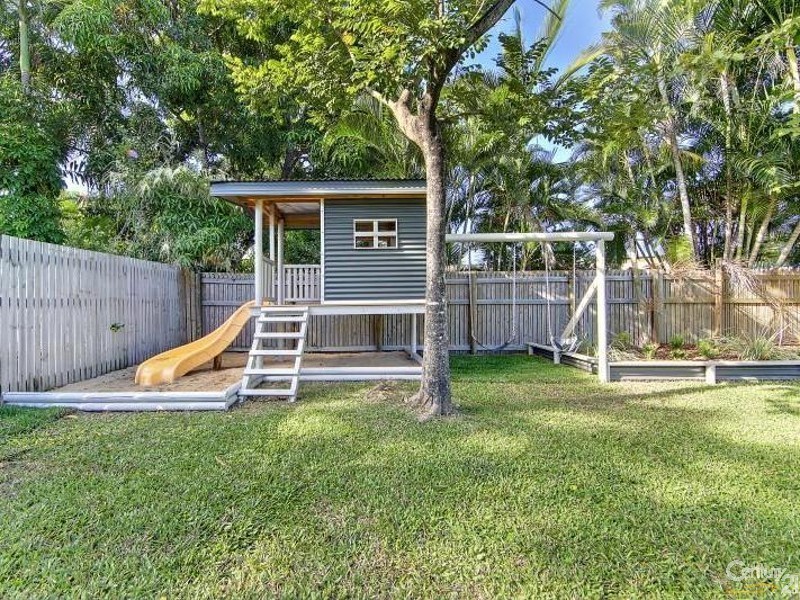12 Fraser Avenue, Cranbrook QLD 4814