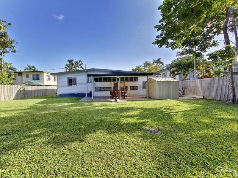 12 Fraser Avenue, Cranbrook QLD 4814