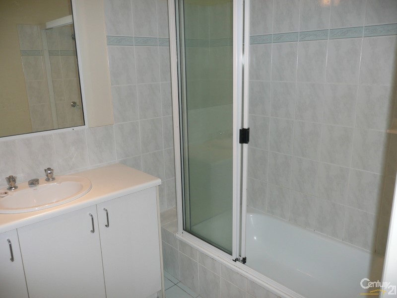 2/13 Second Avenue, Railway Estate QLD 4810