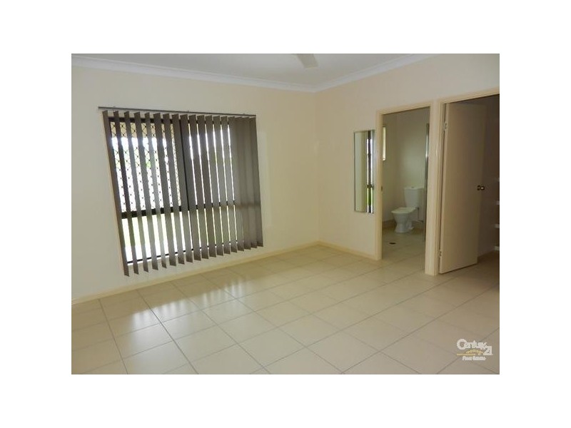 111 Daintree Drive, Bushland Beach QLD 4818