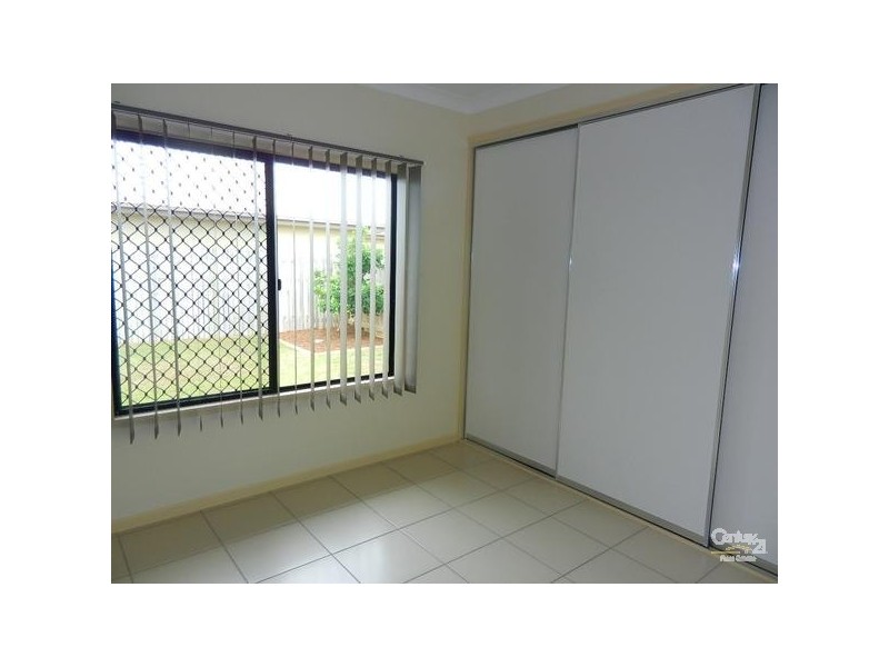 111 Daintree Drive, Bushland Beach QLD 4818