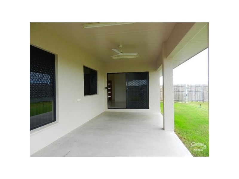 111 Daintree Drive, Bushland Beach QLD 4818