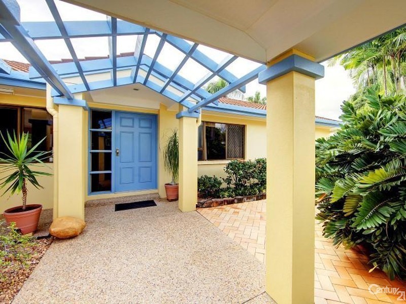 18 Selwyn Street, Cranbrook QLD 4814