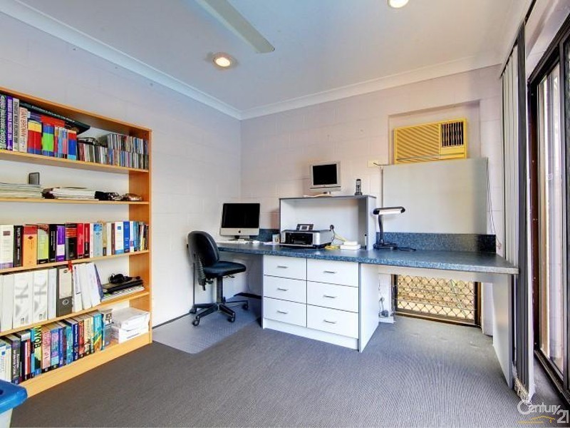 18 Selwyn Street, Cranbrook QLD 4814