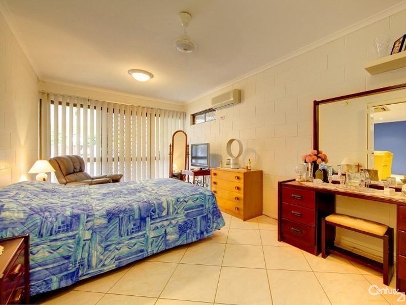 18 Selwyn Street, Cranbrook QLD 4814