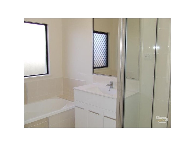 87A Daintree Drive, Bushland Beach QLD 4818