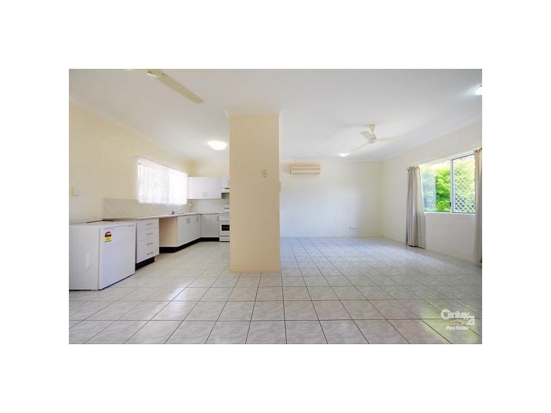 411 Charles Street, Kirwan QLD 4817