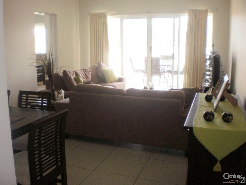 U4/12-14 Martinez Avenue, West End QLD 4810