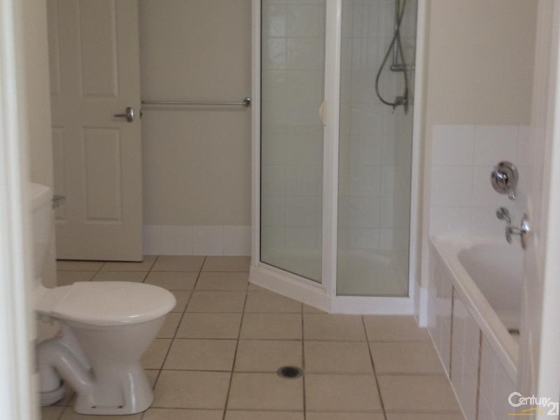 U4/12-14 Martinez Avenue, West End QLD 4810