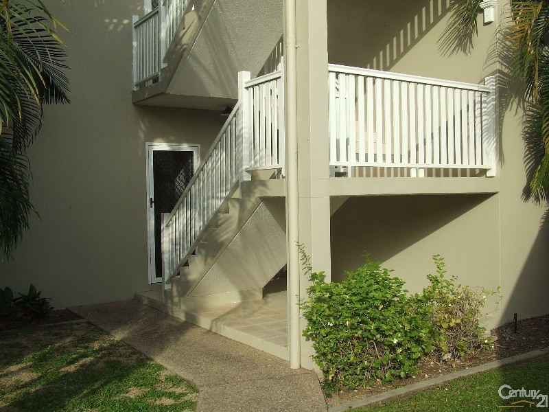 U4/12-14 Martinez Avenue, West End QLD 4810