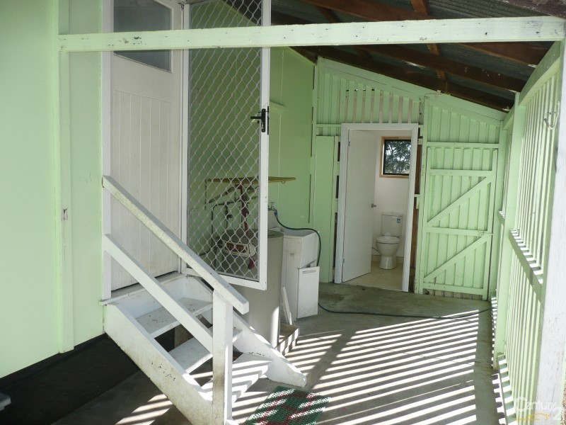 8 Sunderland Street, Garbutt QLD 4814