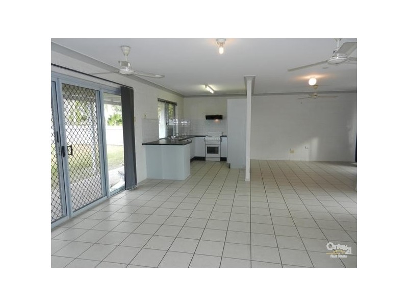 28 Gatwick Street, Burdell QLD 4818