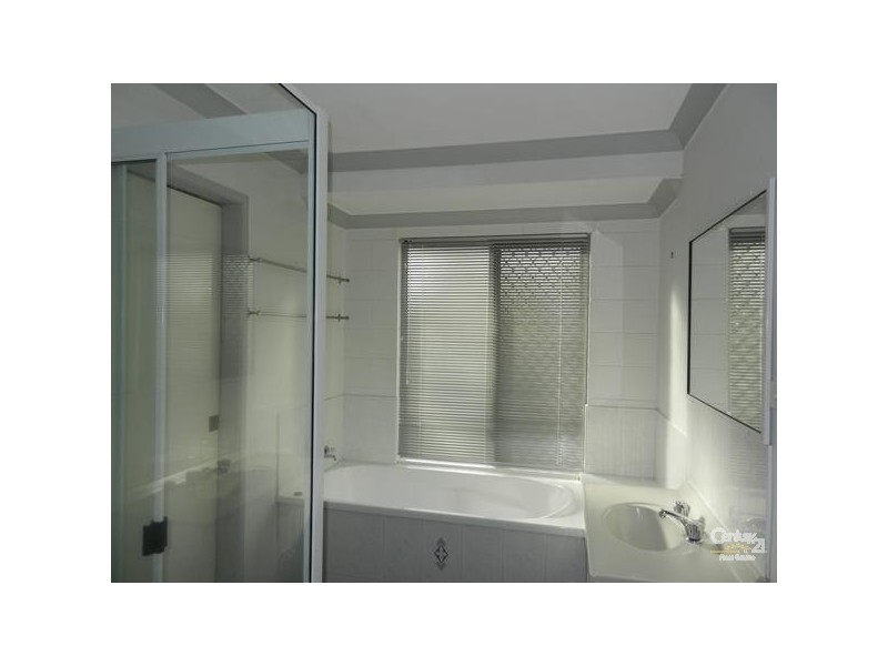 28 Gatwick Street, Burdell QLD 4818