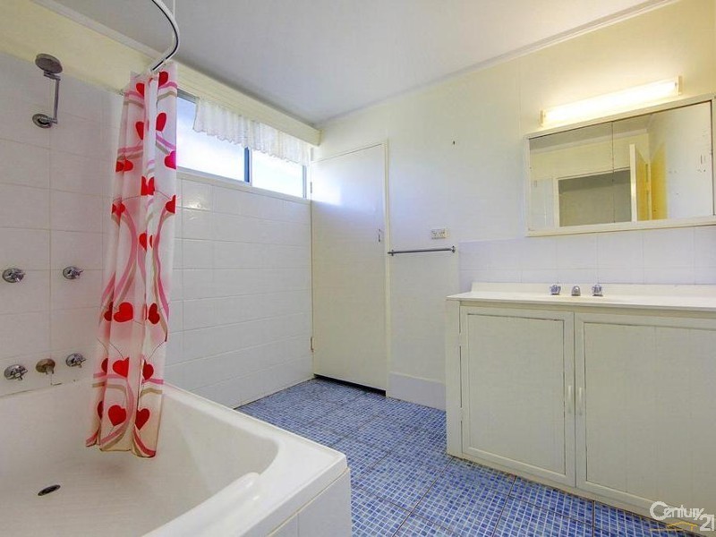 1603 Riverway Drive, Kelso QLD 4815