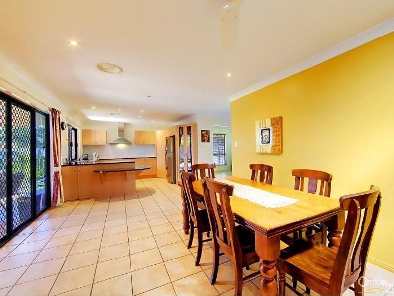 27 Porter Avenue, Kirwan QLD 4817