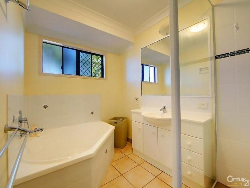27 Porter Avenue, Kirwan QLD 4817