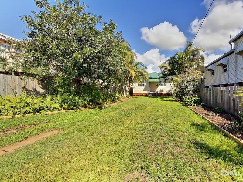 8B Tenth Avenue, Railway Estate QLD 4810