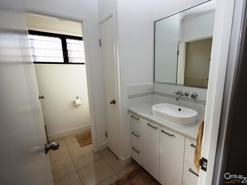 121 Goicoechea Drive, Bushland Beach QLD 4818