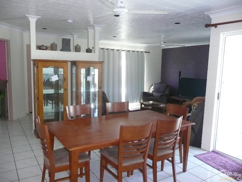 37 Wayne Street, Kelso QLD 4815