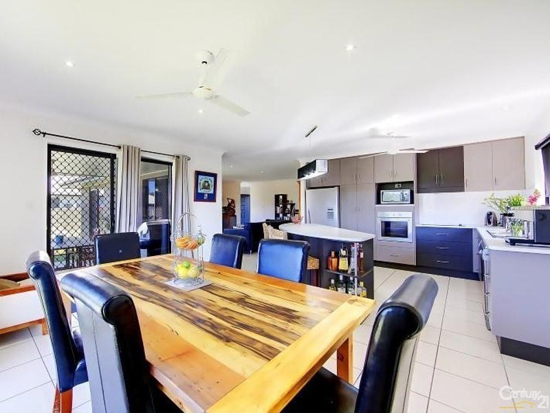 39 Anchorage, Bushland Beach QLD 4818