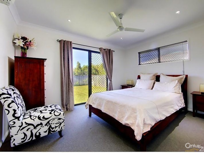 39 Anchorage, Bushland Beach QLD 4818