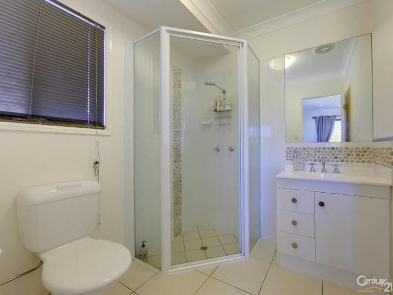 39 Anchorage, Bushland Beach QLD 4818