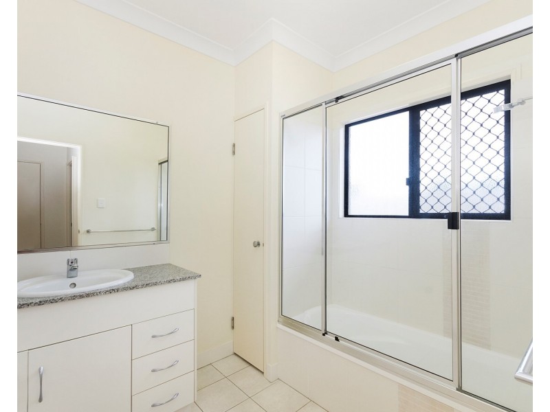 1/32 Lothair Street, Pimlico QLD 4812
