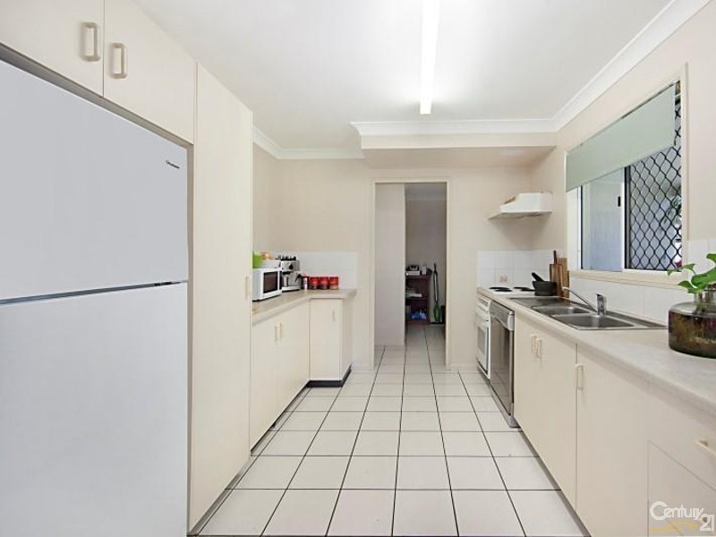 3/37  Albury Street, Pimlico QLD 4812