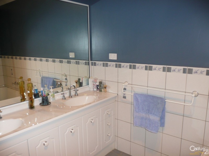 13 Miles Avenue, Kelso QLD 4815