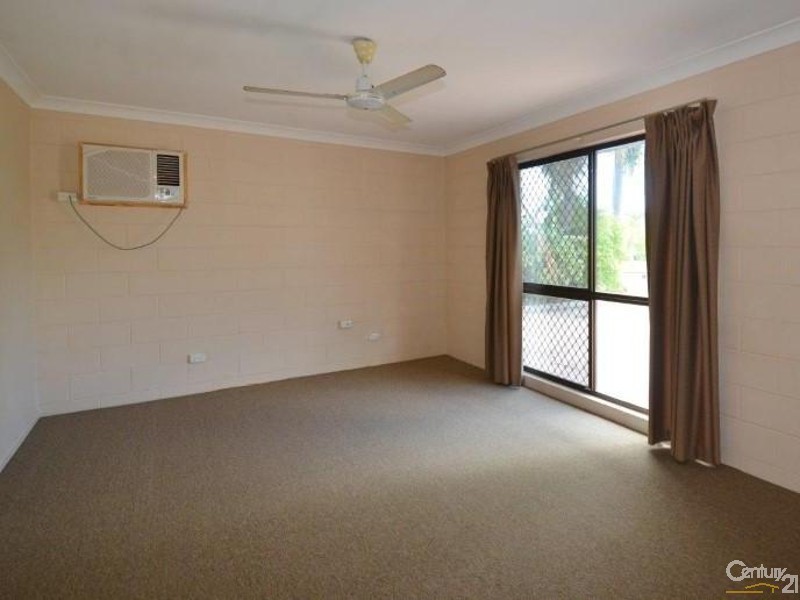 30 Cobham Crescent, Kirwan QLD 4817