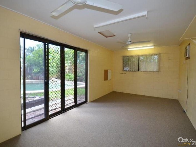 30 Cobham Crescent, Kirwan QLD 4817