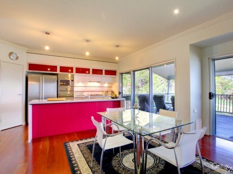 11 Kosciusko Way, Mount Louisa QLD 4814