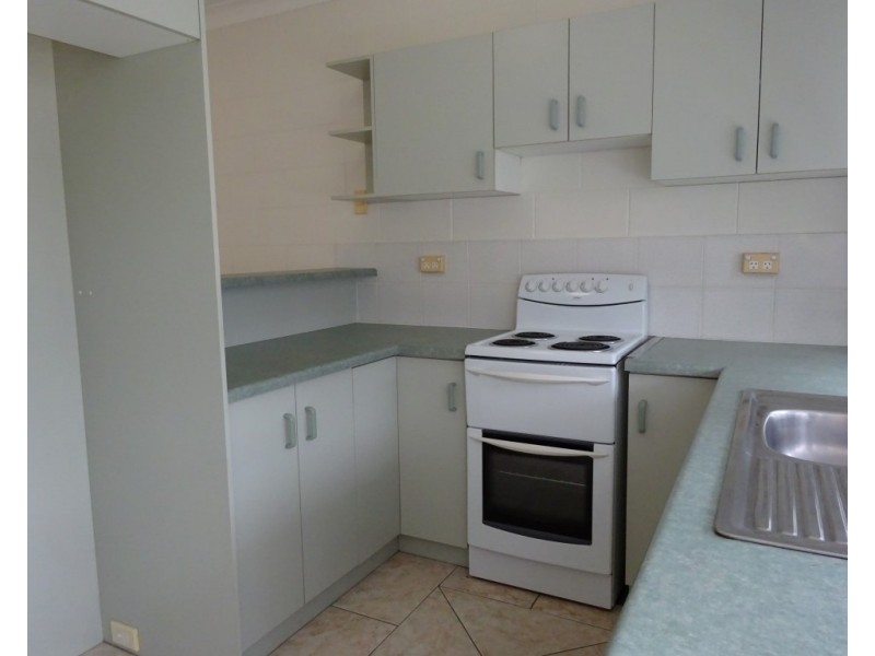 10/36 Henry Street, West End QLD 4810