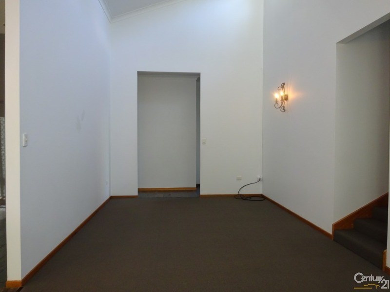 10 Picton Court, Cranbrook QLD 4814