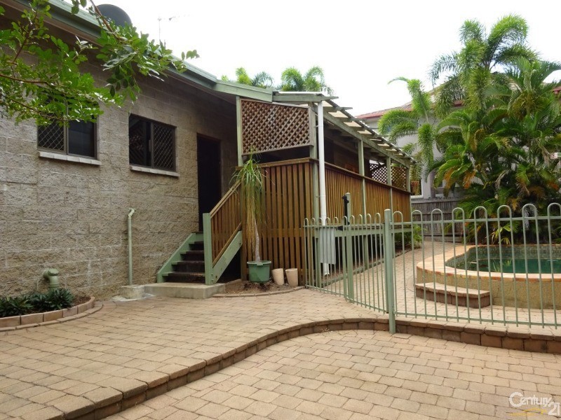 10 Picton Court, Cranbrook QLD 4814