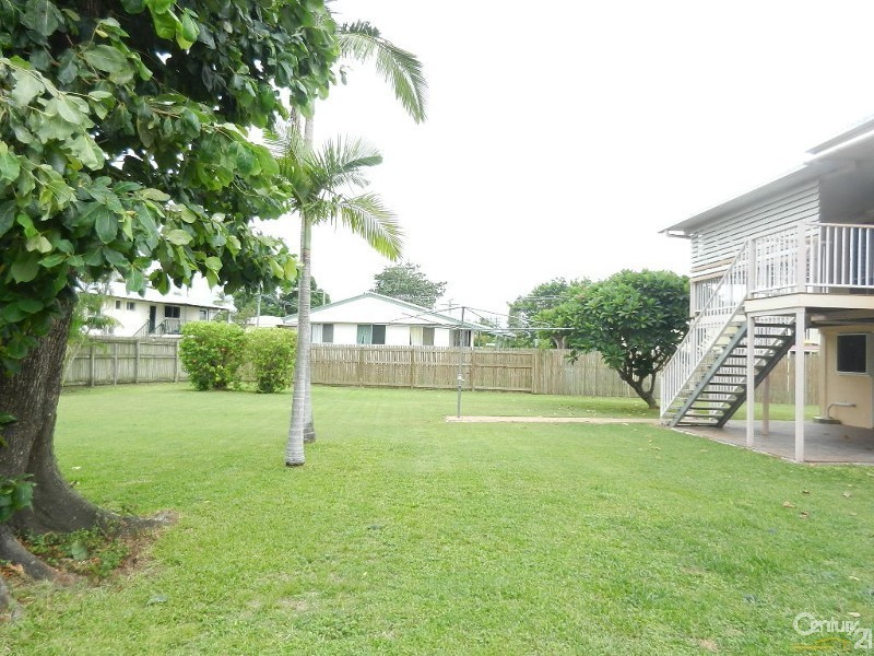 4 Hall Court, Aitkenvale QLD 4814