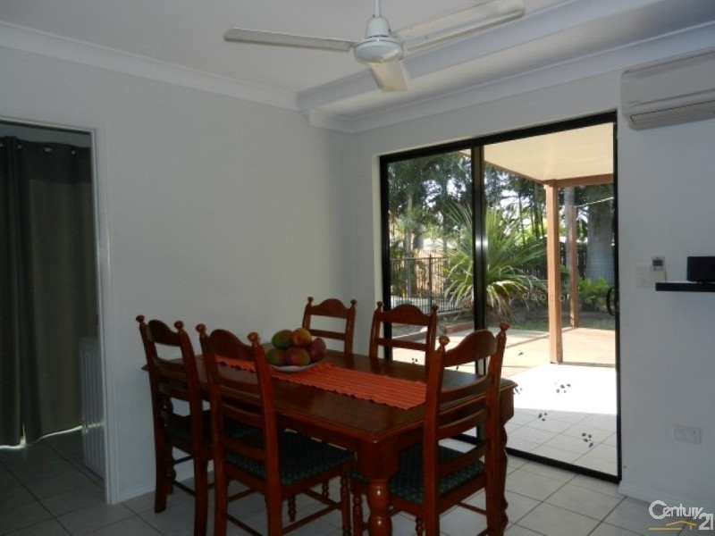 10 Buller Crt, Mount Louisa QLD 4814